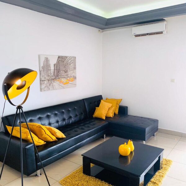 Hébergements meublés Yaoundé-autre salon Rubis